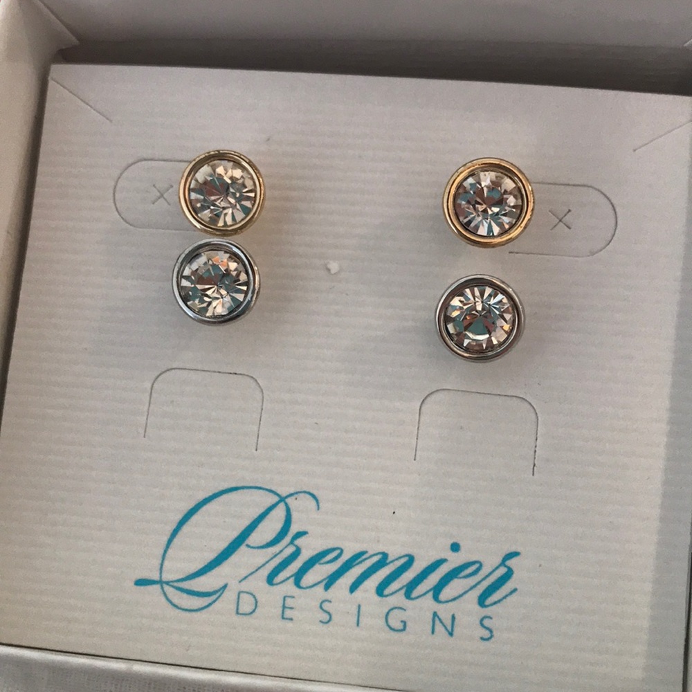 EARRINGS ✨